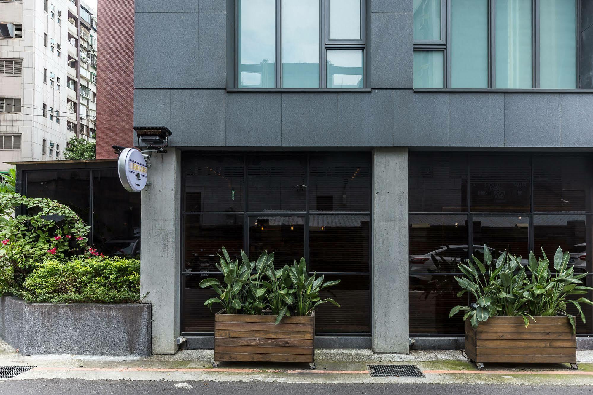 Inhouse Residence Taipei Luaran gambar